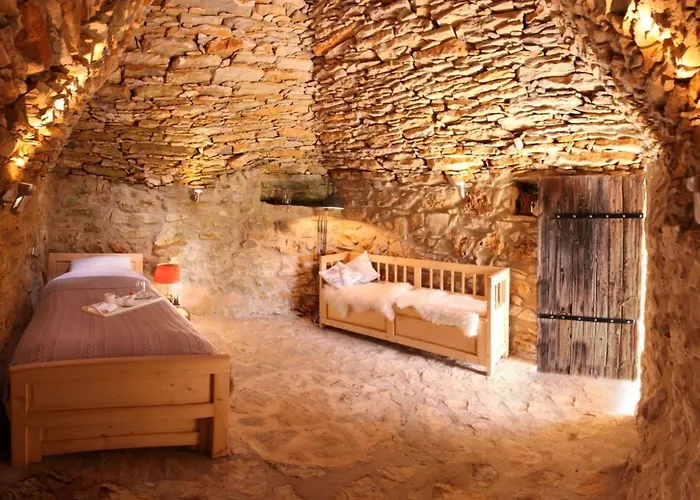 Privater Rueckzugsort In Den Bergen In Suedfrankreich By Interhome Nyaraló *